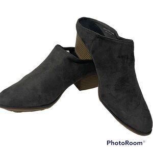 Chinese Laundry Gray Suede Mule slide Heeled boots On 2” new sz 8